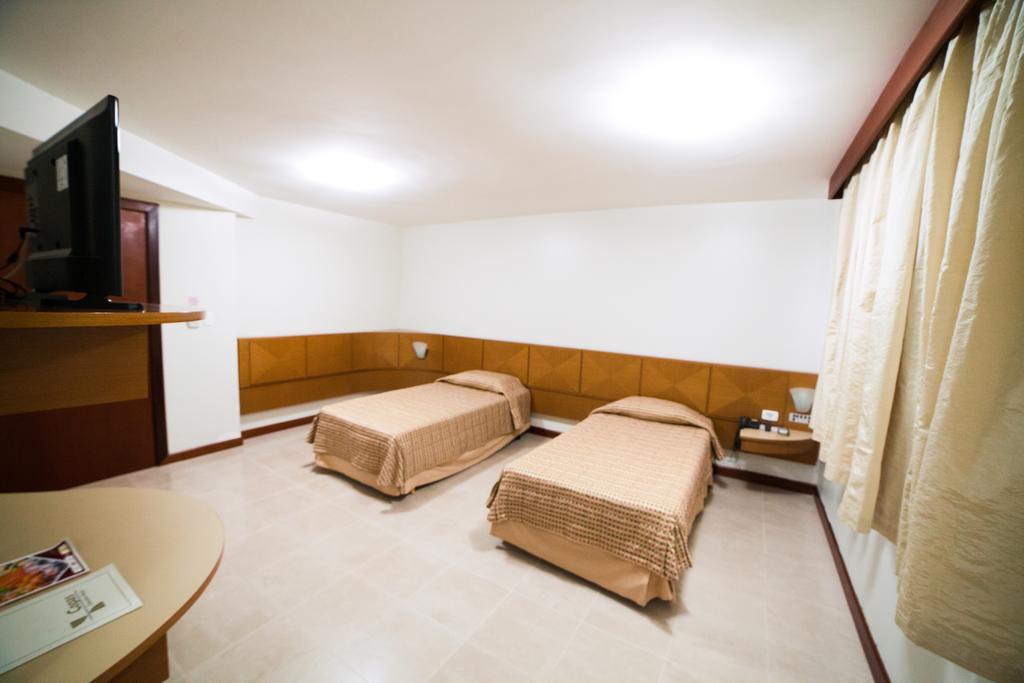 Copas Executive Hotel Cascavel  Eksteriør bilde